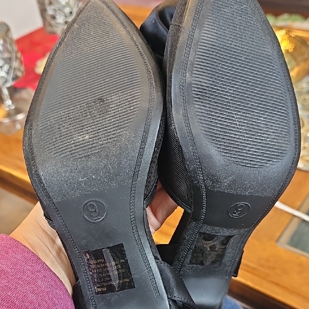 A New Day Black Heels with Rosette Detail - Picture 10 of 10